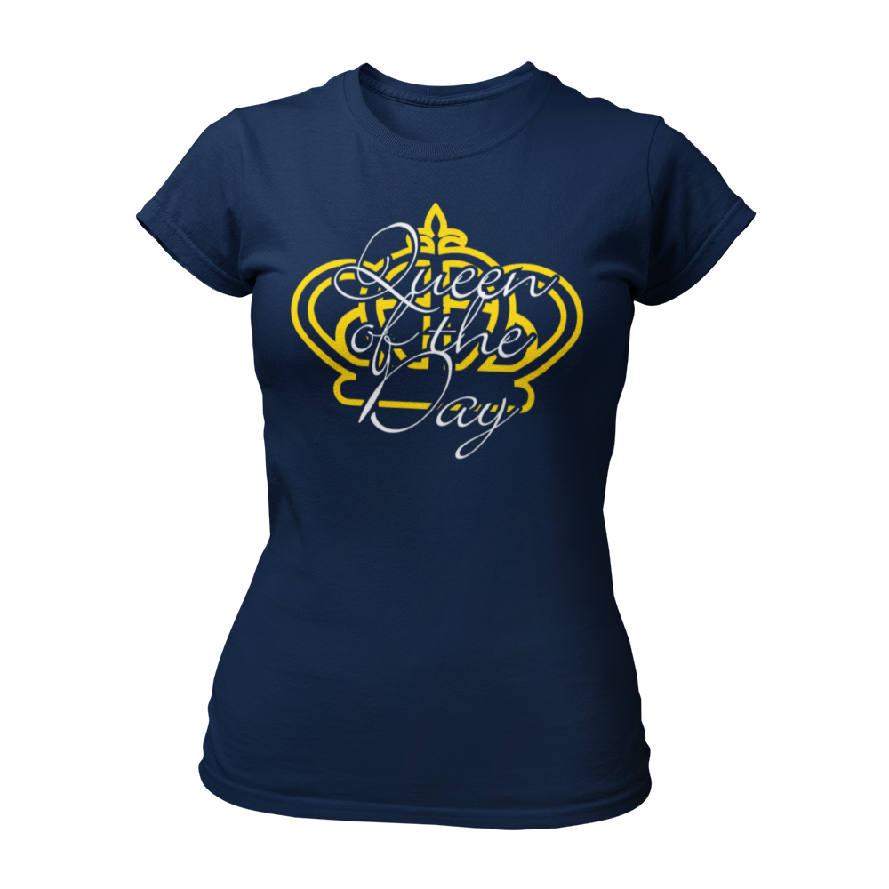 JGA T-Shirt "Queen of the Day" mit einer goldenen Krone und dem Schriftzug „Queen for a day“ in elegantem Schwarz und Gold. Ideal für die Braut und geeignet für verschiedene Feierlichkeiten.