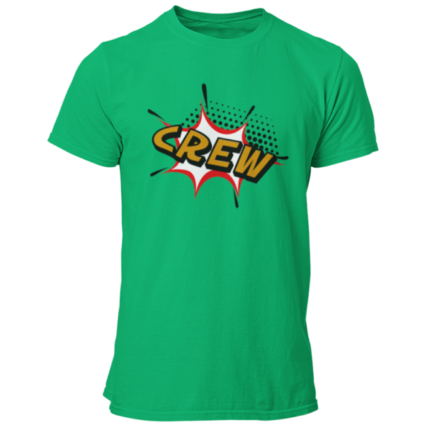 Das JGA T-Shirt „Helden Crew“ begeistert mit einem auffälligen Marvel-Comic-Stil und einem klaren „CREW“-Schriftzug, der die Gruppe der Freunde des Bräutigams eindeutig kennzeichnet. Mit seinem krach-bunten Design in Orange und Gelb zieht es alle Blicke auf sich und eignet sich sowohl für eine ausgelassene Sauf-Tour als auch für einen entspannten Pokerabend. Perfekt für große Gruppen, sorgt dieses Shirt für einen unvergesslichen Auftritt, bei dem jeder Passant fragt: „Was für eine Crew seid ihr?“