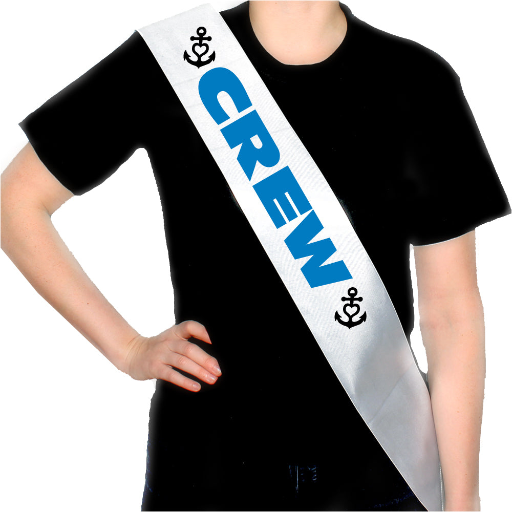 JGA Schärpe "Anker Crew" in Weiß, Gold und Pink mit dem Schriftzug „CREW“; dekoriert mit Ankern und kleinen Herzen; aus 100% Polyester gefertigt; hat eine Gesamtlänge von 160 cm und eine Länge von 80 cm von der Taille bis zur Schulter; ideal für die Begleiterinnen der Braut beim Junggesellinnenabschied, passend zur Anker Braut Schärpe.