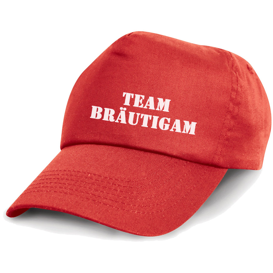 Cap Team Bräutigam in klassischem Design, passend zu verschiedenen JGA T-Shirts, erhältlich in Blau, Schwarz und Rot – ideal für den Junggesellenabschied.