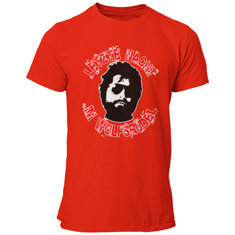 Das JGA T-Shirt "Letzte Nacht im Wolfsrudel" ist eine Hommage an den Kultfilm Hangover, mit einem stilisierten Abbild von Zach Galifianakis und dem auffälligen Spruch „Letzte Nacht im Wolfsrudel“. Perfekt für die letzte Nacht vor der Ehe, bringt es die enge Bindung zur feiernden Gruppe zum Ausdruck und sorgt für legendäre Erinnerungen