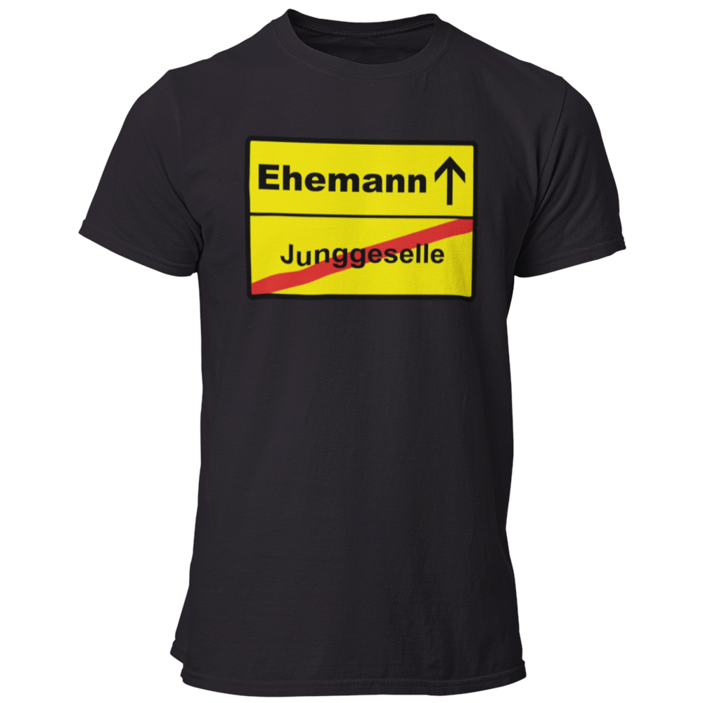 JGA T-Shirt mit dem Aufdruck 'JGA Ehemann Ortsschild' in auffälliger Farbe. Schlichtes, gerade geschnittenes Design für den Bräutigam, erhältlich in verschiedenen Farben und Größen.