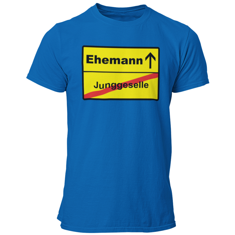 JGA T-Shirt mit dem Aufdruck 'JGA Ehemann Ortsschild' in auffälliger Farbe. Schlichtes, gerade geschnittenes Design für den Bräutigam, erhältlich in verschiedenen Farben und Größen.