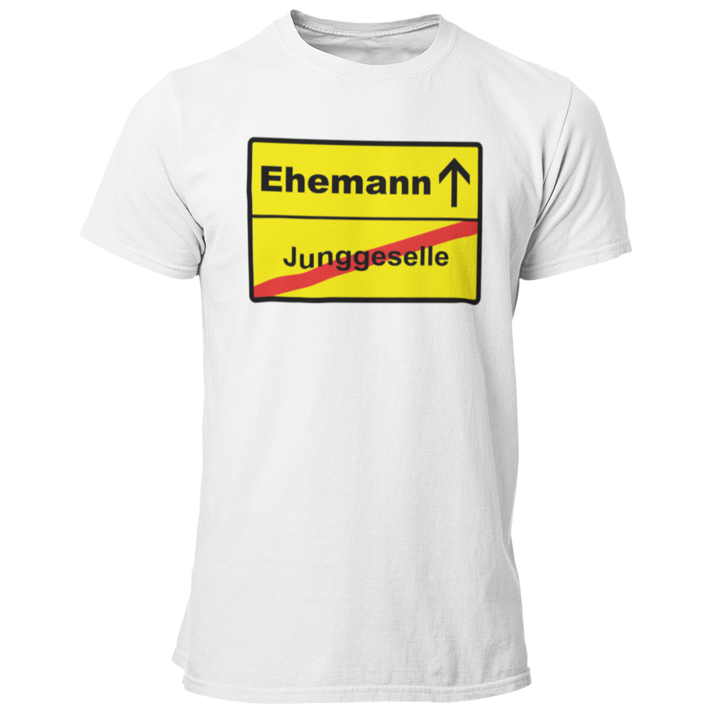 JGA T-Shirt mit dem Aufdruck 'JGA Ehemann Ortsschild' in auffälliger Farbe. Schlichtes, gerade geschnittenes Design für den Bräutigam, erhältlich in verschiedenen Farben und Größen.