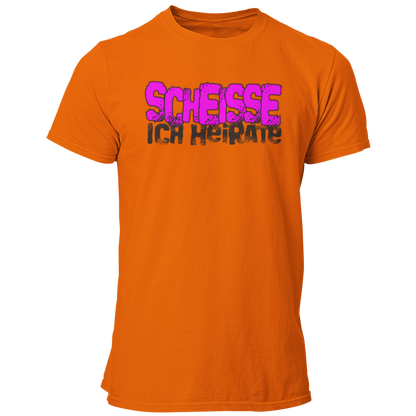 JGA-T-Shirt "Scheisse, Ich heirate" mit auffälligem pinkem Schriftzug. Ideal für den Junggesellenabschied, um humorvoll auf die bevorstehende Hochzeit hinzuweisen. Perfekt für einen letzten ausgelassenen Abend mit den Kumpels.