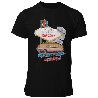 Das JGA T-Shirt "Welcome to Vegas" feiert die Stadt der Sünden mit einem fotorealistischen Motiv. Perfekt für witzige Spiele und verruchte Überraschungen, bringt es das Motto „What happens in Vegas, stays in Vegas“ auf den Punkt. Die individuelle Jahreszahl macht es zu einem einzigartigen Andenken an euren unvergesslichen Junggesellenabschied!