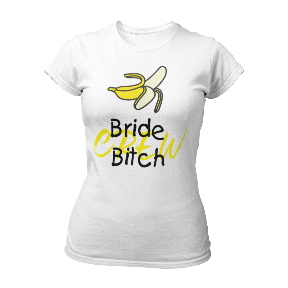 Damen T-Shirt mit dem frechen Aufdruck 'Bride Bitch Crew' und einem humorvollen Bananenmuster, perfekt für einen ausgelassenen Junggesellenabschied. Das taillierte Shirt verfügt über einen weiten Rundhalsausschnitt und kurze Ärmel, gefertigt aus hochwertigem Stoff für angenehmen Tragekomfort. Erhältlich in mehreren Farben, sorgt der knallige Druck für Aufmerksamkeit und fördert lustige Gespräche mit Passanten. Die passende Braut-Variante ist ebenfalls erhältlich.