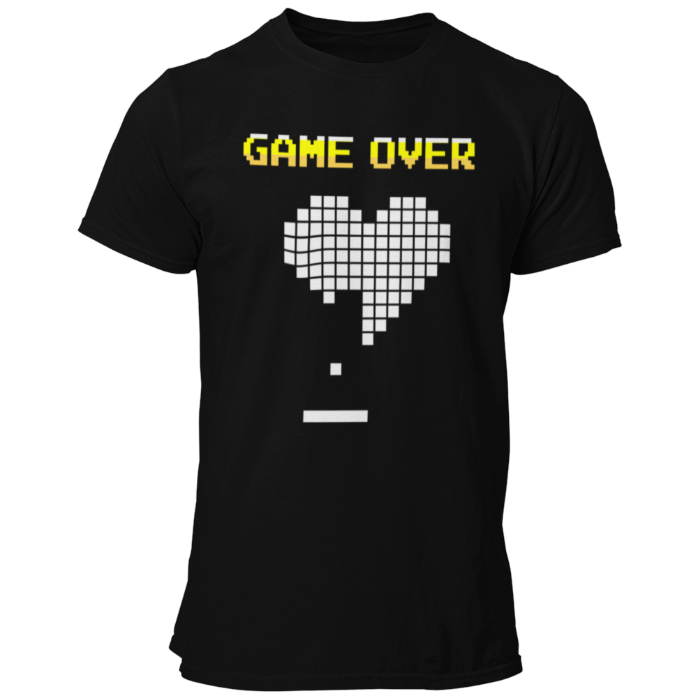 Das JGA T-Shirt "GAME OVER Try again?" ist ein stylisches Shirt im auffälligen Pixel-Design, das an nostalgische Gaming-Abende erinnert. Mit dem markanten „Game Over“-Schriftzug und dem Motto „Try again?“ feiert ihr den letzten Abend des Junggesellen mit Stil. Erhältlich in verschiedenen Farben, sorgt es für einen unvergesslichen Junggesellenabschied!