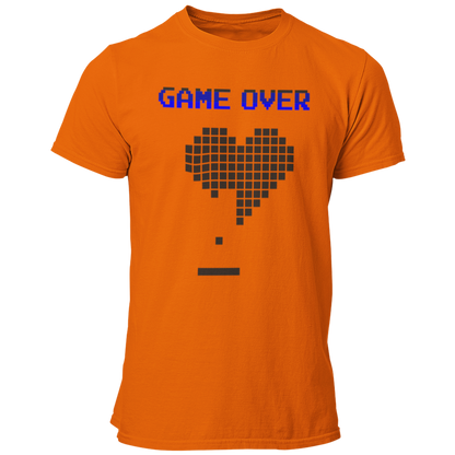 Das JGA T-Shirt "GAME OVER Try again?" ist ein stylisches Shirt im auffälligen Pixel-Design, das an nostalgische Gaming-Abende erinnert. Mit dem markanten „Game Over“-Schriftzug und dem Motto „Try again?“ feiert ihr den letzten Abend des Junggesellen mit Stil. Erhältlich in verschiedenen Farben, sorgt es für einen unvergesslichen Junggesellenabschied!