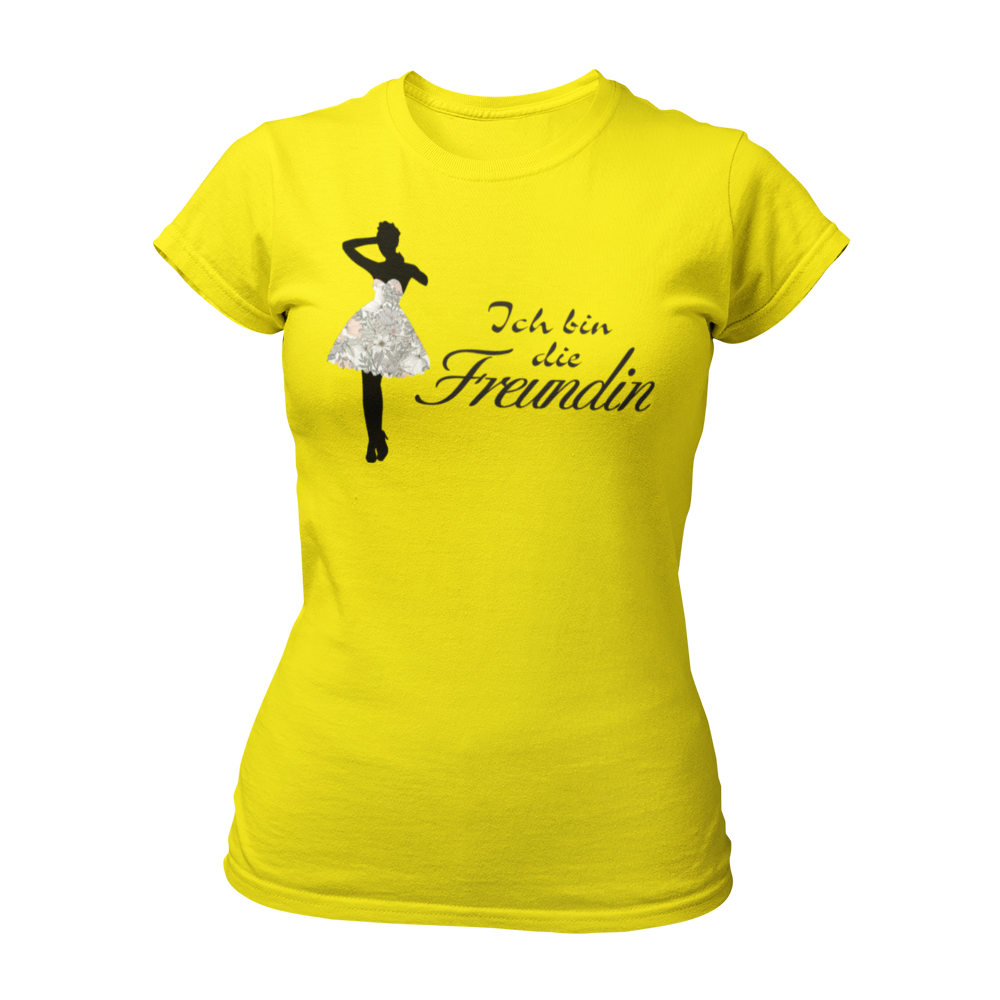 Damen T-Shirt "Ich bin die Freundin" mit stolzer Aufschrift, ideal für die beste Freundin der Braut beim Junggesellinnenabschied. Das Shirt betont die besondere Verbindung und lässt sich perfekt mit den T-Shirts „Ich bin die Braut“ oder „Ich bin die Trauzeugin“ kombinieren, um ein einheitliches Look für die Feier zu schaffen.