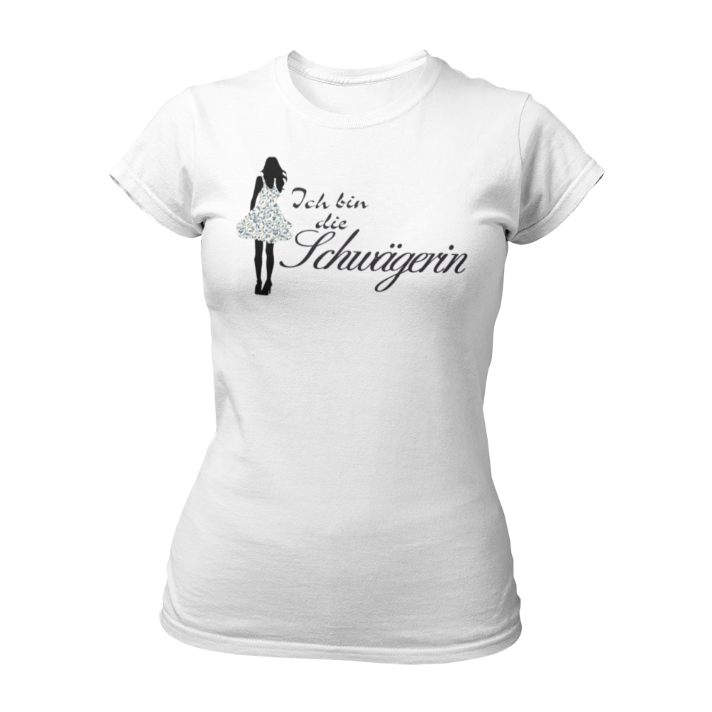 Damen T-Shirt mit der Aufschrift 'Ich bin die Schwägerin', im femininen Schnitt und hochwertiger Direktdruck-Veredelung. Teil der 'Wer bin ich?' Shirt-Serie, die auch die Designs 'Ich bin die Braut', 'Ich bin die Trauzeugin' und 'Ich bin die Tante' umfasst. Ideal für Junggesellinnenabschiede, um die Zugehörigkeit zur Hochzeitsgesellschaft zu zeigen."