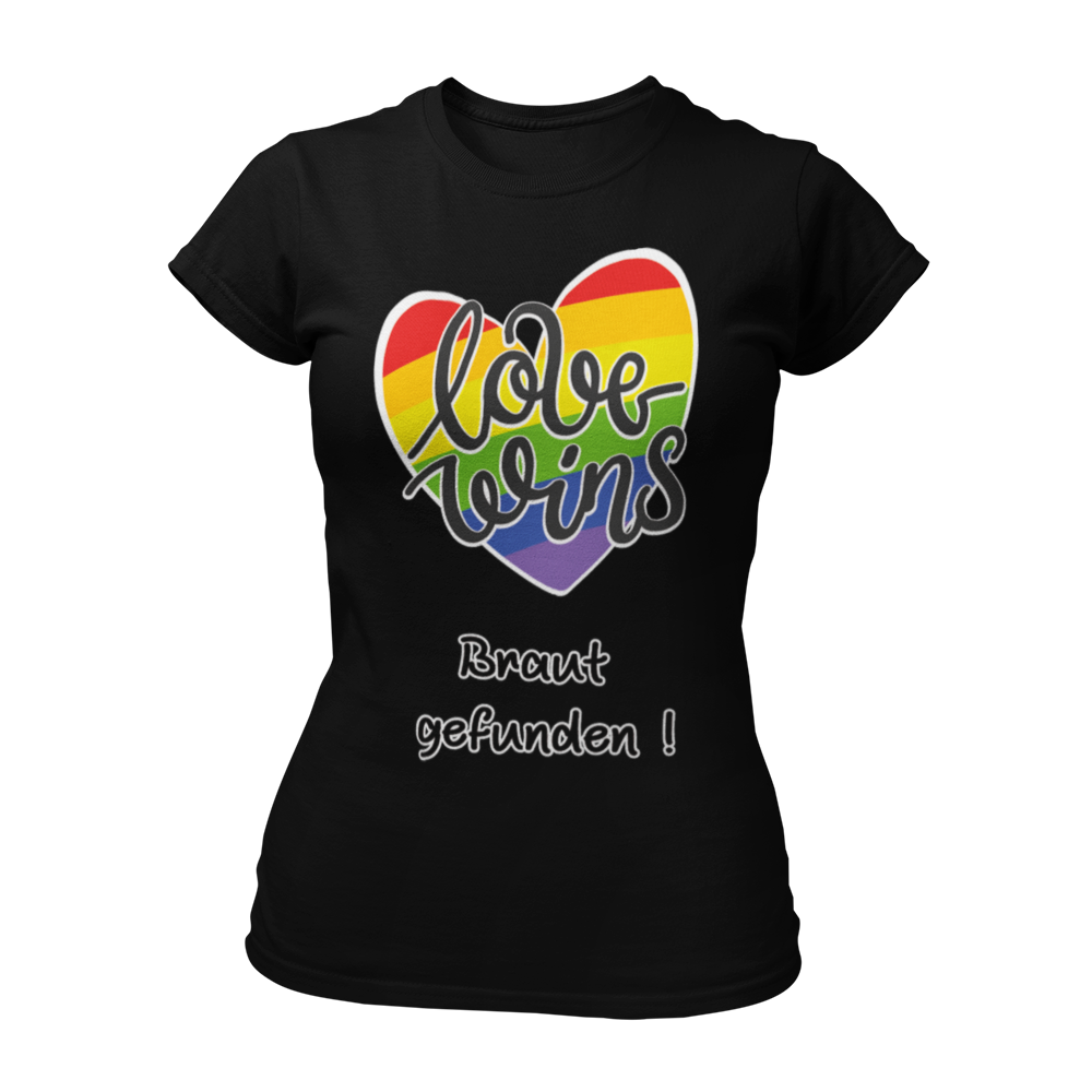 JGA T-Shirt "Love wins! Braut gefunden" für lesbische Paare, in Regenbogenfarben mit dem Schriftzug "love wins" und dem Zusatz "Braut gefunden". Das Shirt hebt die besondere Rolle der angehenden Braut hervor und sorgt mit seinem humorvollen Design und knalligen Farben für gute Laune. Erhältlich in verschiedenen Farben, bietet es eine gute Passform und Waschbeständigkeit zu einem günstigen Preis.