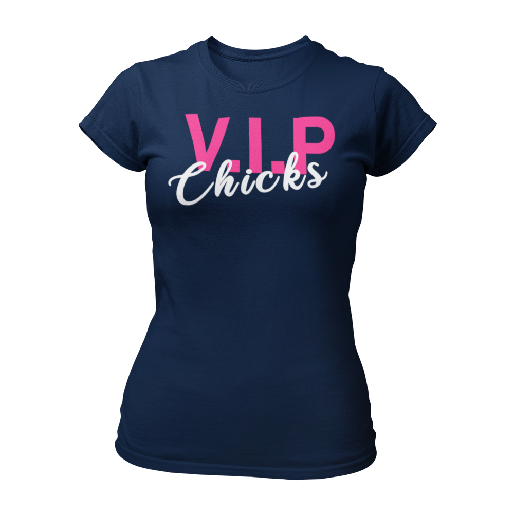 Stylisches JGA T-Shirt mit der Aufschrift 'VIP Chicks', ideal für die Freundinnen der Braut. Dieses Shirt dient als tolles Accessoire für die Brautjungfern und betont die Zusammengehörigkeit der Gruppe. Ausgefallenes Design für einen unvergesslichen Junggesellinnenabschied.