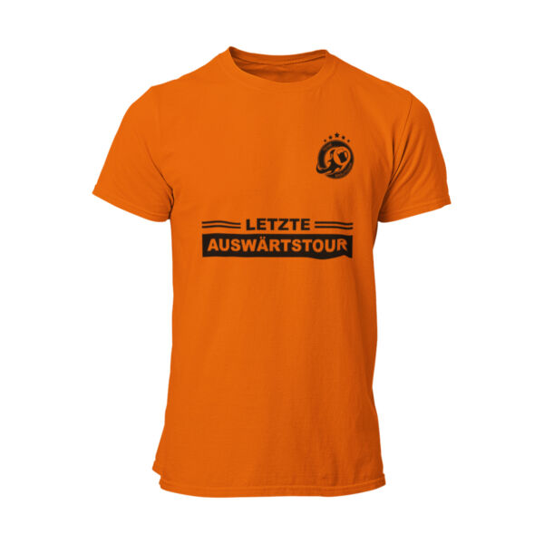 Das JGA T-Shirt "Letzte Auswärtstour Team Bräutigam" ist ein stylisches Shirt für den Junggesellenabschied, das Teamgeist und unvergessliche Erlebnisse symbolisiert. Mit hochwertiger Baumwolle und dem markanten "Team Bräutigam"-Logo ist es der perfekte Begleiter für die letzte Tour mit Freunden. Feiere stilvoll und schaffe bleibende Erinnerungen!